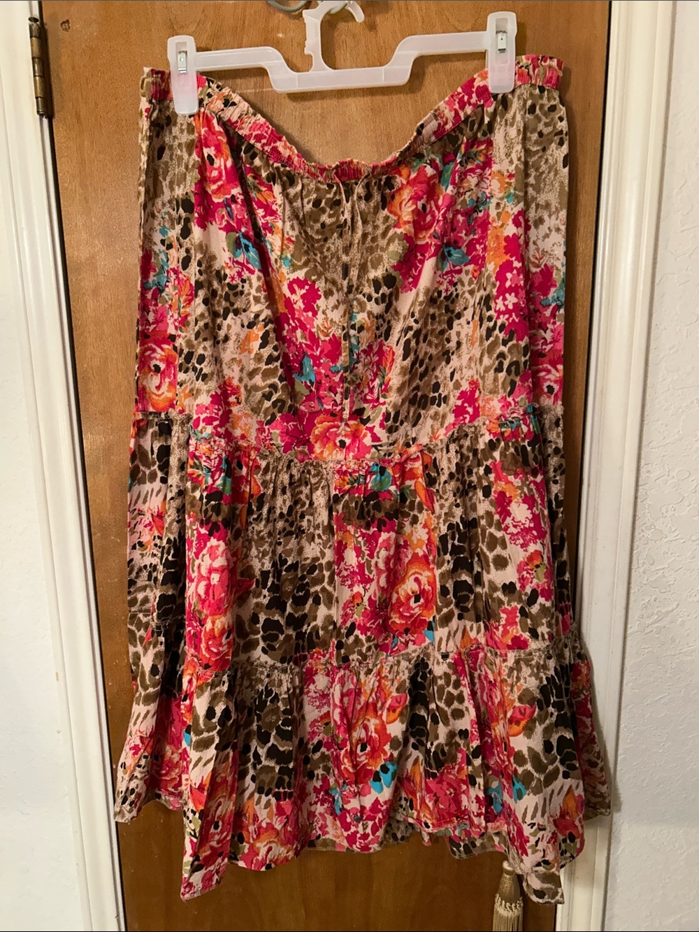 Floral & Leopard Print maxi skirt. Great shape. 2X Bobbie Brooks. 109% Cotton!